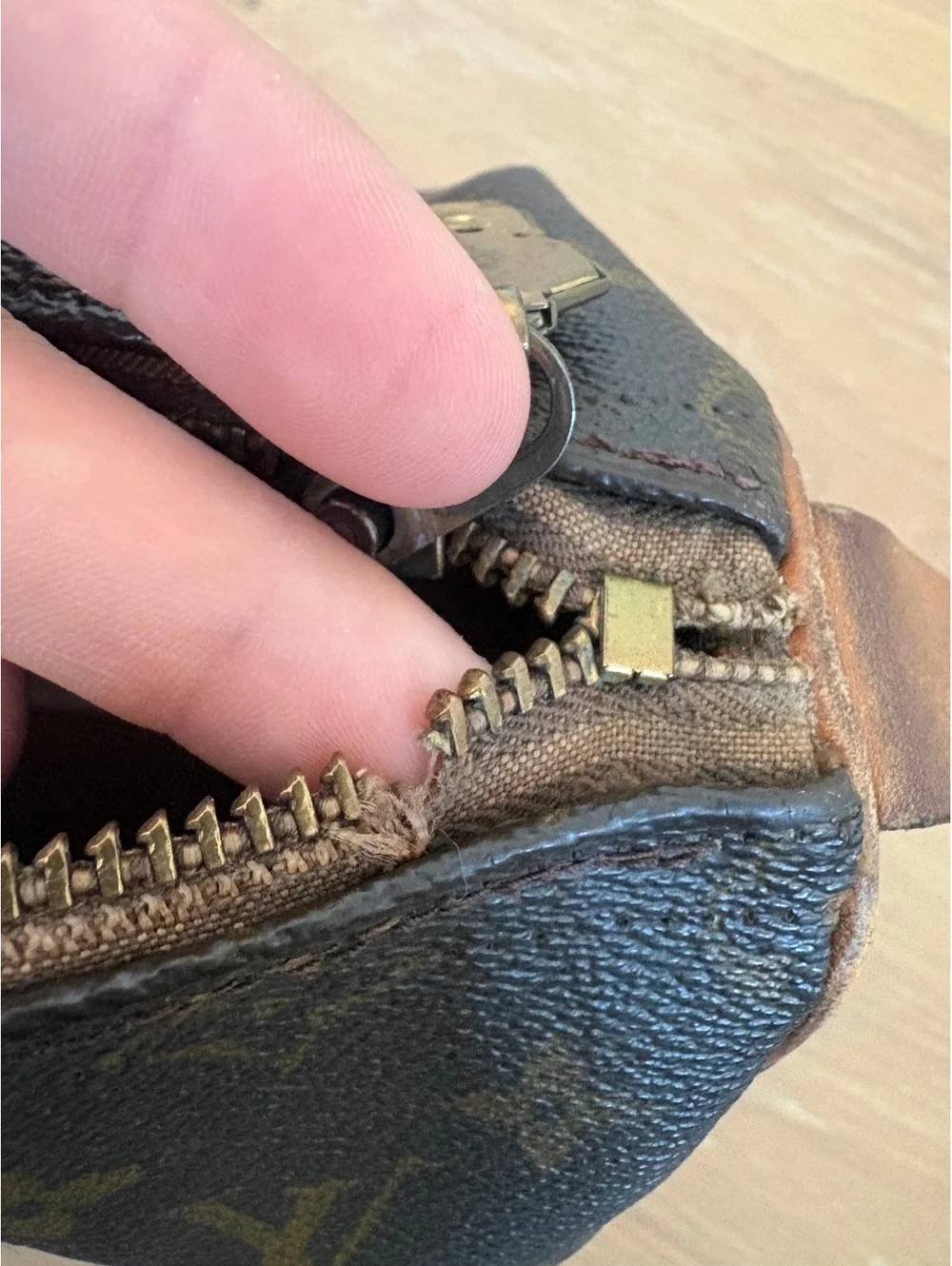 Vintage Louis Vuitton Speedy 30